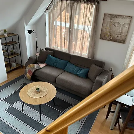 Modern Two-story 2br Parking View *