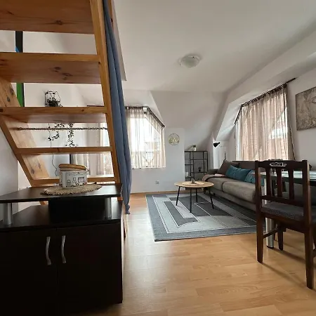 Modern Two-story 2br Parking View Apartman Banszko